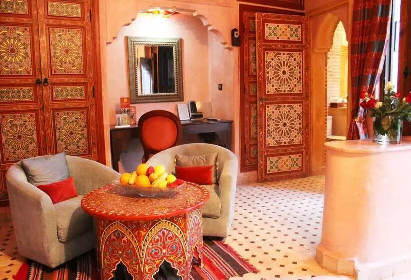 سوییت جونیور, Riad Alida