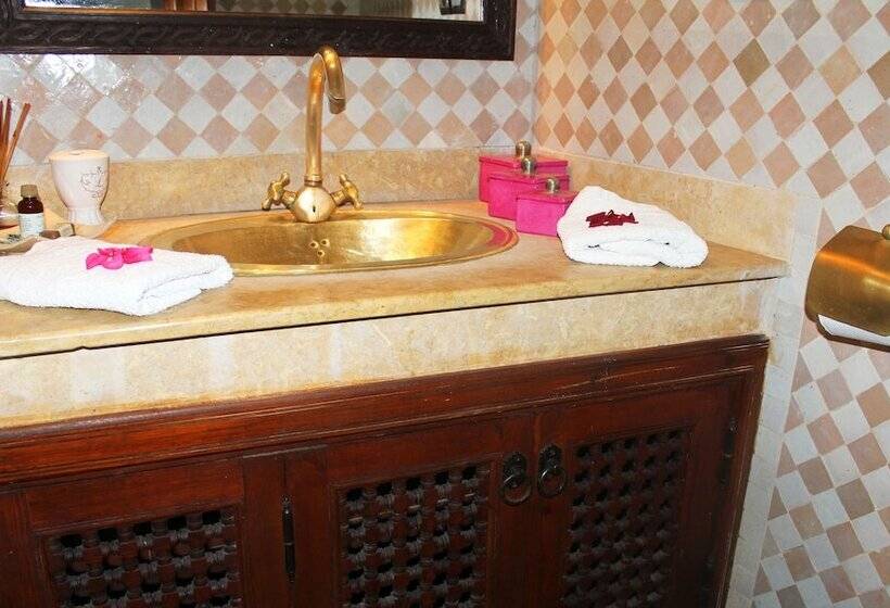 Quarto standard, Riad Alida