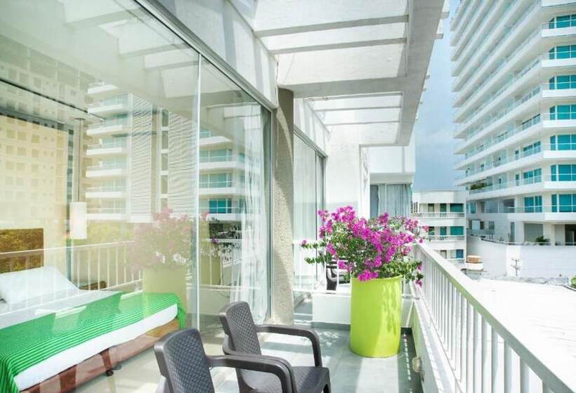 غرفة قياسية مزوَّدة بشُرفة, Santorini Resort