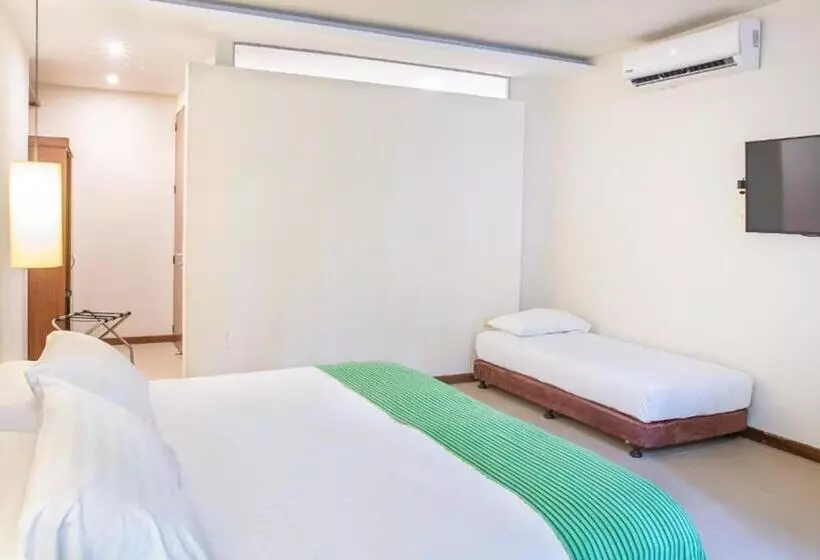 スタンダードトリプルルーム, Santorini Resort