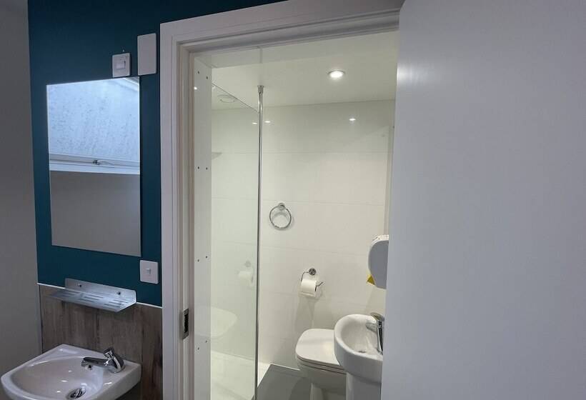 Кровать в Общей Комнате, Smart Camden Inn Hostel