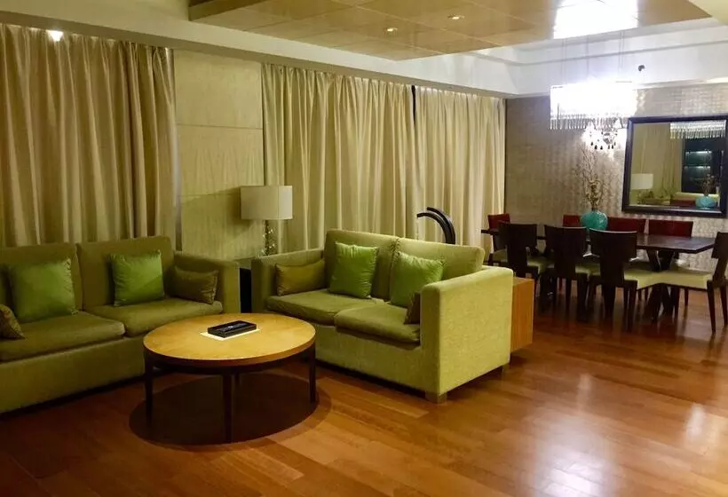 Huoneisto 2 Makuuhuonetta, The Sandalwood, Beijing  Marriott Executive Apartments