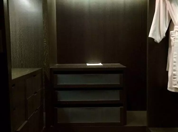 Huoneisto 3 Makuuhuonetta, The Sandalwood, Beijing  Marriott Executive Apartments
