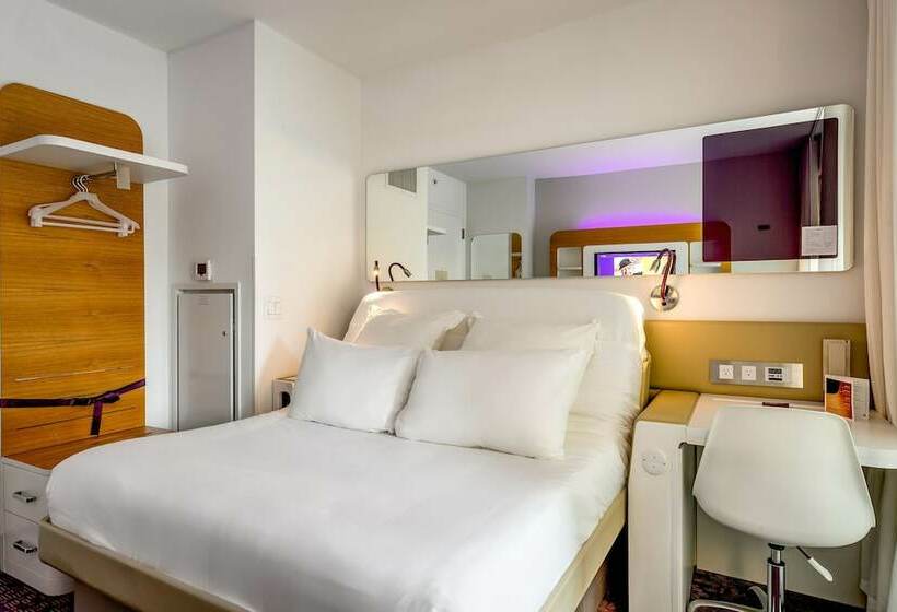 高级客房, Yotel New York Times Square