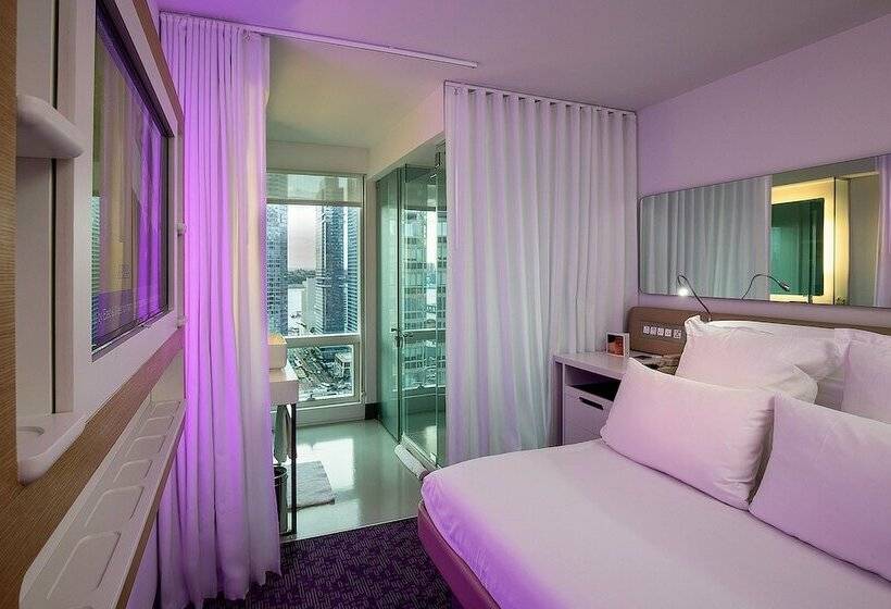 اتاق پرمیوم, Yotel New York Times Square