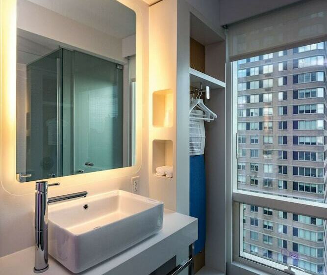 高级客房, Yotel New York Times Square