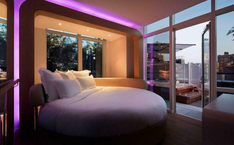 سوئیت پنت هاوس, Yotel New York Times Square