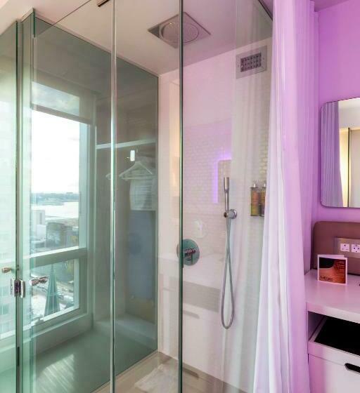 标准间, Yotel New York Times Square