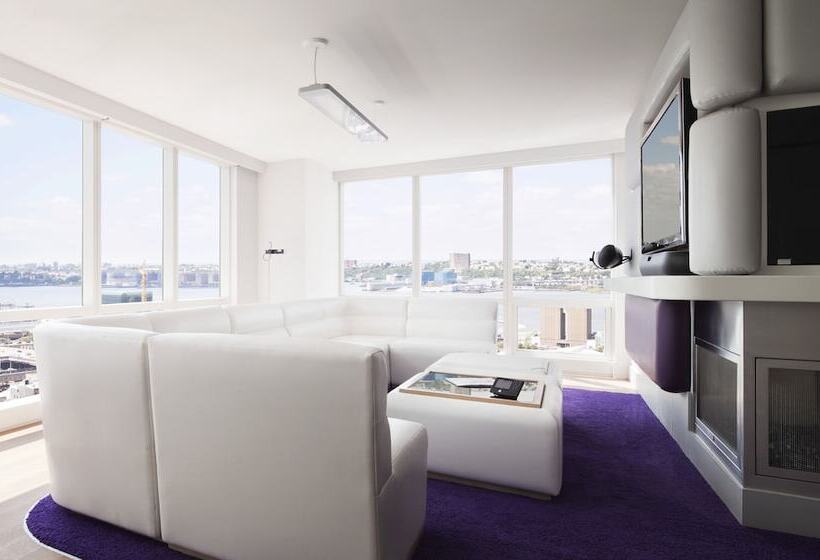 阁楼房, Yotel New York Times Square