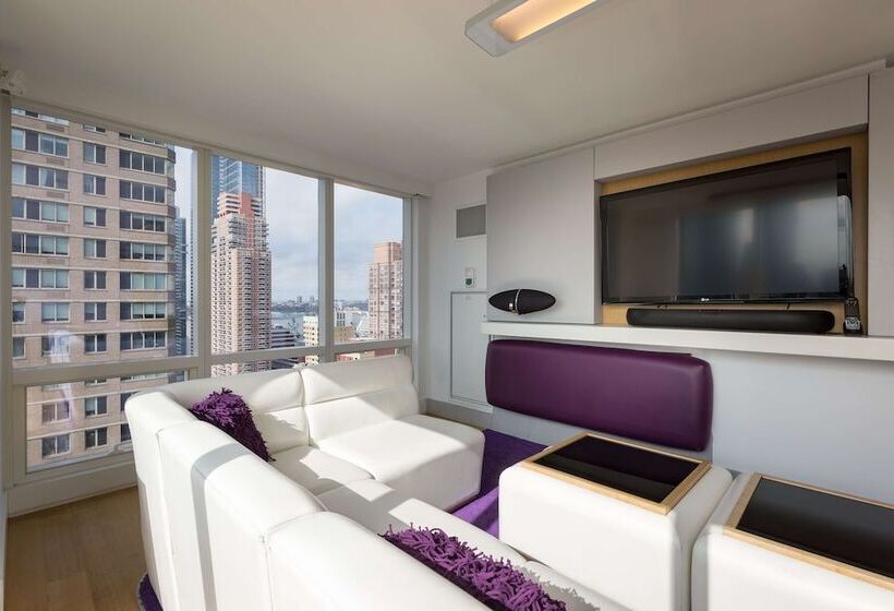 阁楼房, Yotel New York Times Square