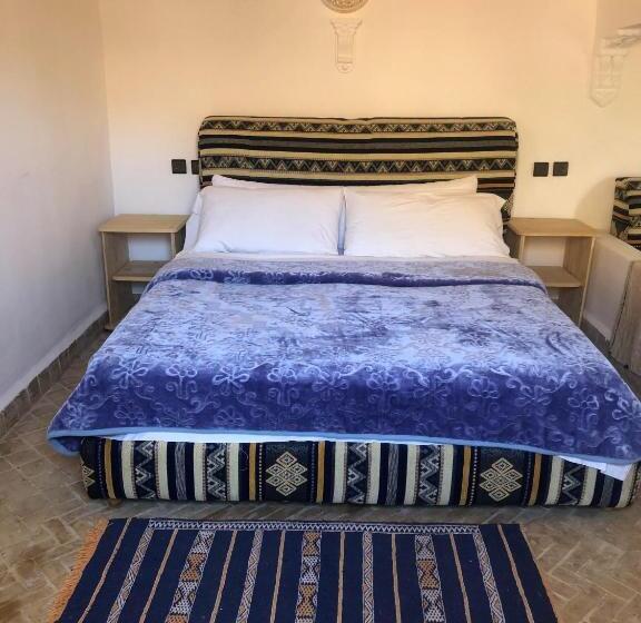 سوییت لوکس, Tafsut Dades Guesthouse Stay With Locals
