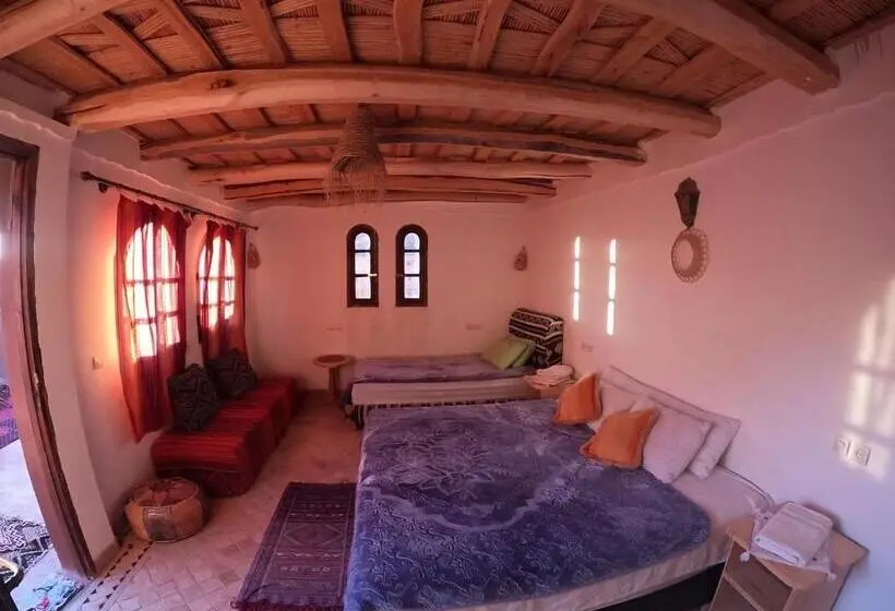 キングサイズベッドのデラックスルーム, Tafsut Dades Guesthouse Stay With Locals