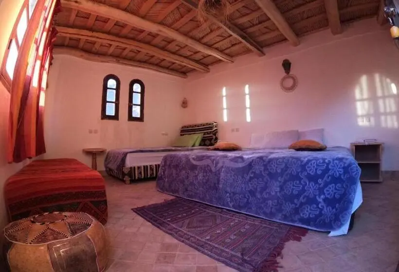 キングサイズベッドのデラックスルーム, Tafsut Dades Guesthouse Stay With Locals