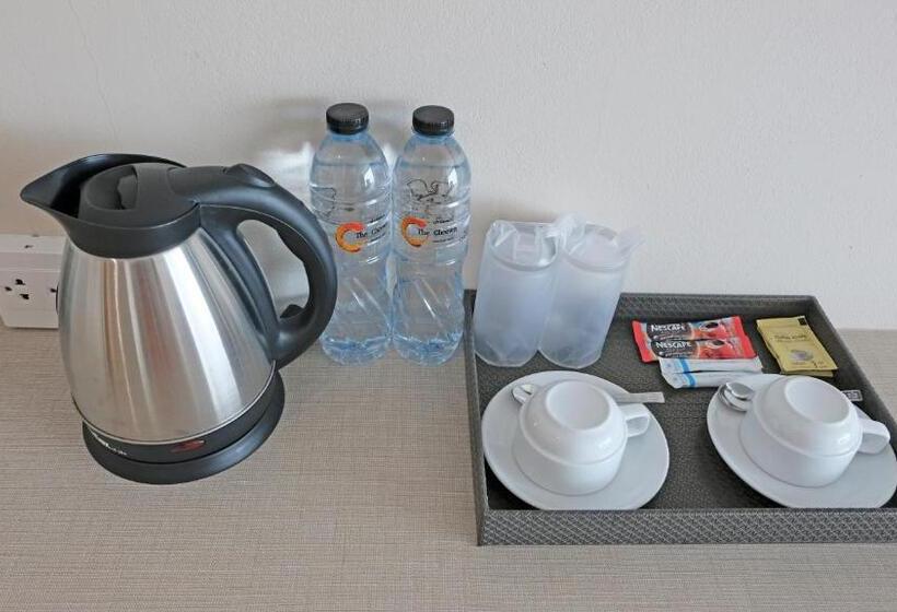 Президентский Люкс, The Cheewin Hotel And Convention