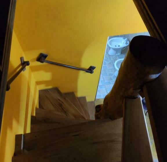 اتاق خانوادگی, Parana Inn