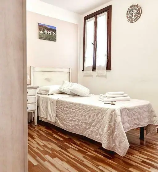 スタンダードシングルルーム, Agriturismo La Foscarina