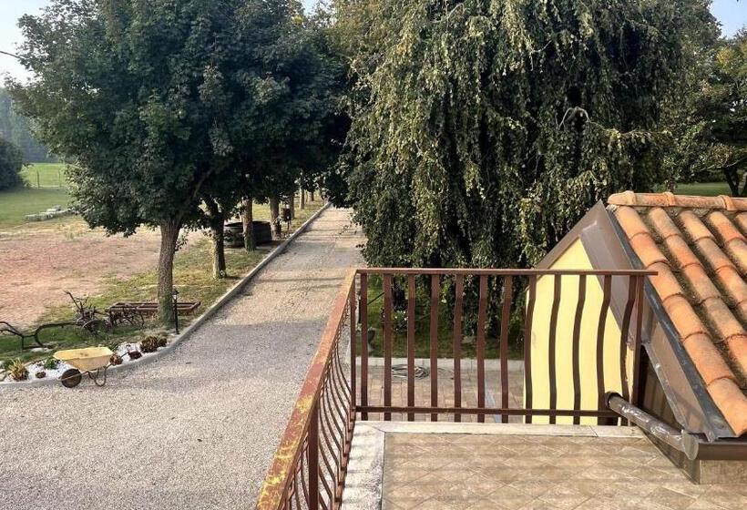 חדר משפחתי, Agriturismo La Foscarina
