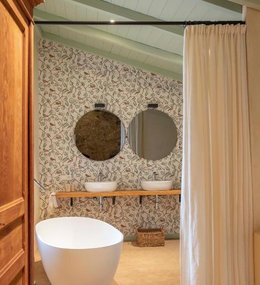 デラックススイート, Mas Rauric