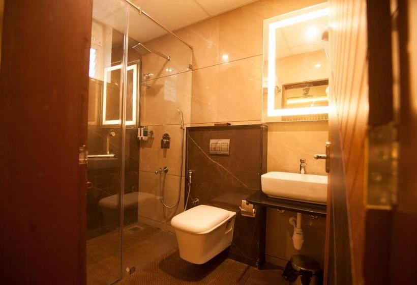 スイート（家族用）, Mc Suites Mysuru