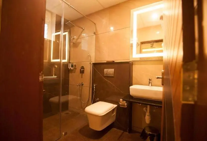 Suite Familiar, Mc Suites Mysuru