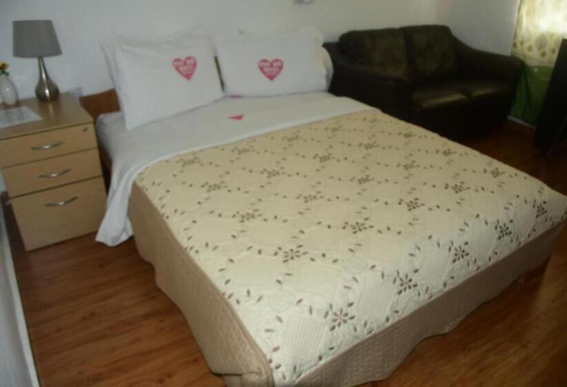 デラックスルーム, Odo So Royal