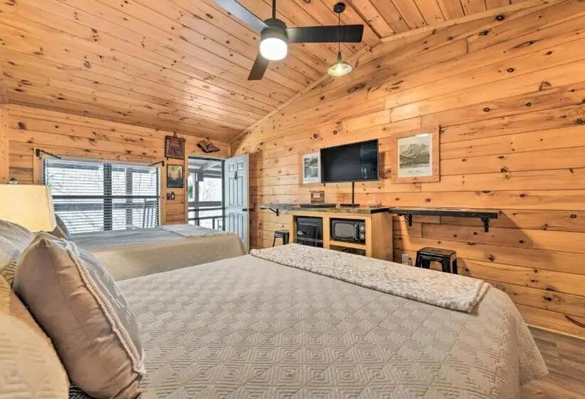 景色の見える一ベッドルームアパートメント, The Lodge Nantahala River