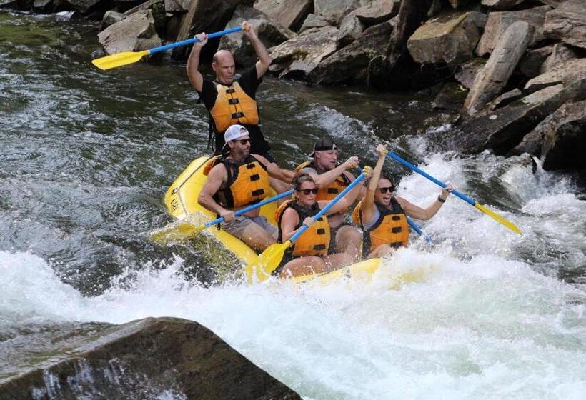 景色の見える一ベッドルームアパートメント, The Lodge Nantahala River