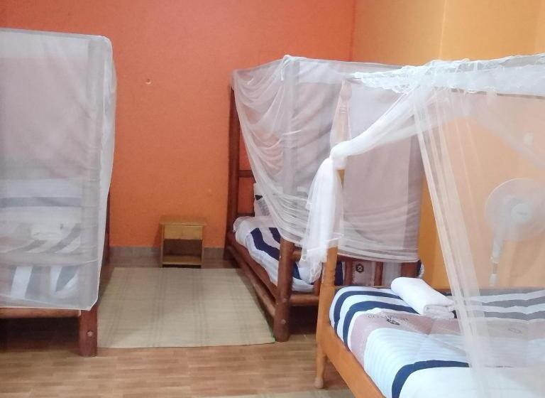 اتاق استاندارد سه نفره, Dream Jet Cottages