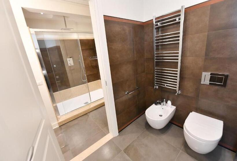 اتاق لوکس, Palazzo Degli Stemmi