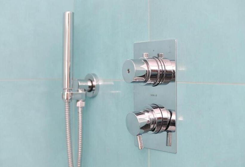 سوییت لوکس, Palazzo Degli Stemmi