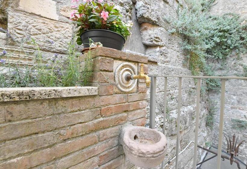 آپارتمان لوکس 1 خوابه, Palazzo Degli Stemmi