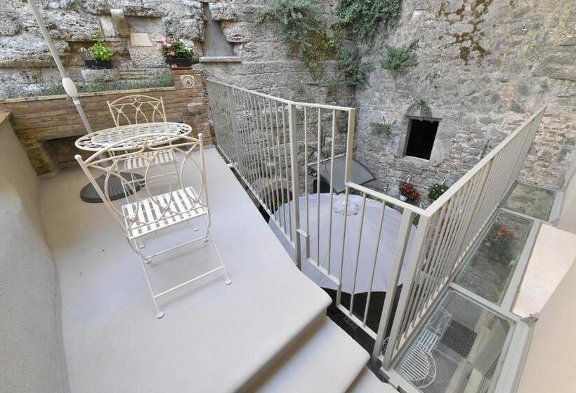 آپارتمان لوکس 1 خوابه, Palazzo Degli Stemmi