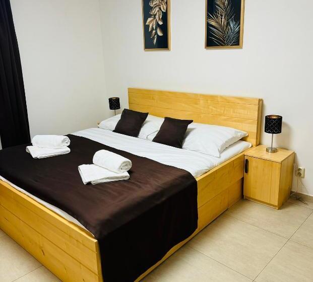 Номер Стандарт, Hejtmanka