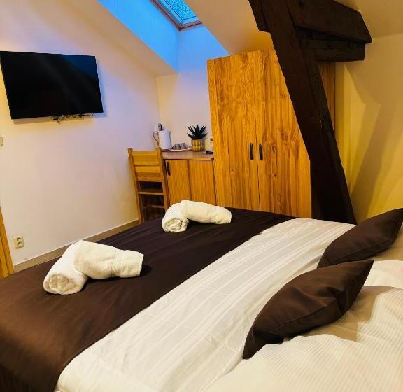 Номер Стандарт, Hejtmanka