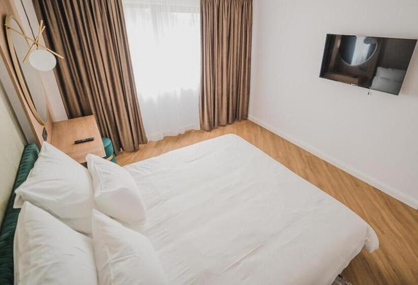 Апартаменты 1 Спальня Вид на Бассейн, Panoramic Colibita