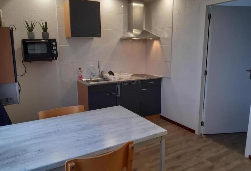 דירת חדר, Pension Het Hoefijzer