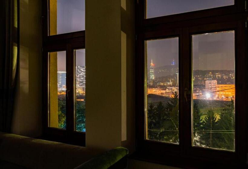 آپارتمان 1 خوابه, Villa Adelaida