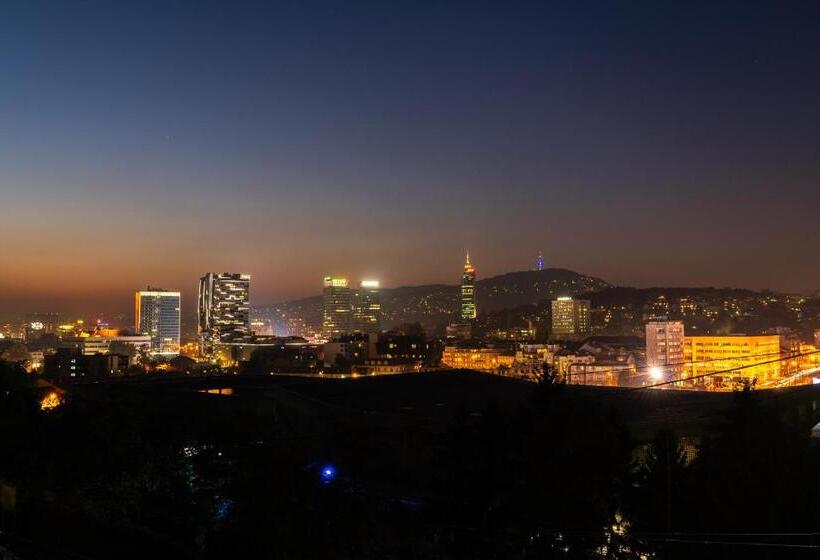 آپارتمان 1 خوابه, Villa Adelaida