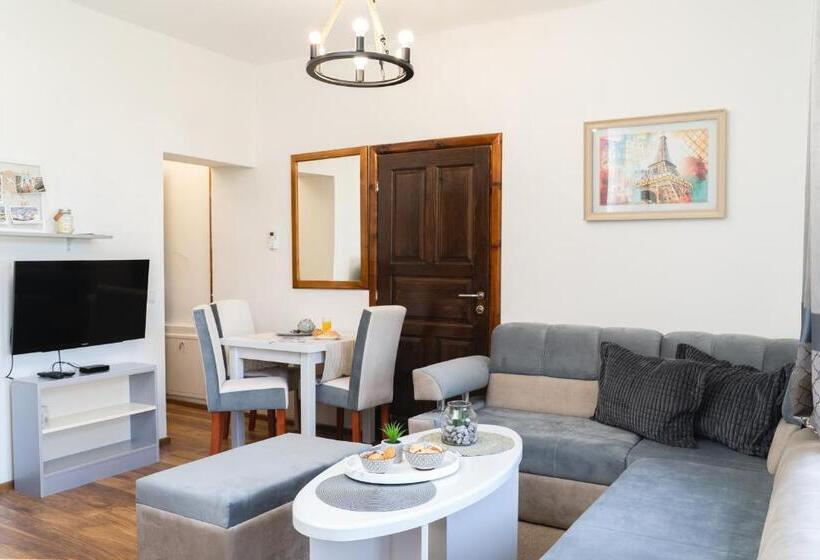 آپارتمان 1 خوابه, Villa Adelaida