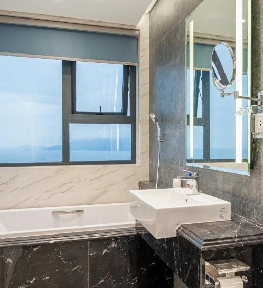 سوییت با چشم‌انداز دریا, Altara Residences Wins Quy Nhơn