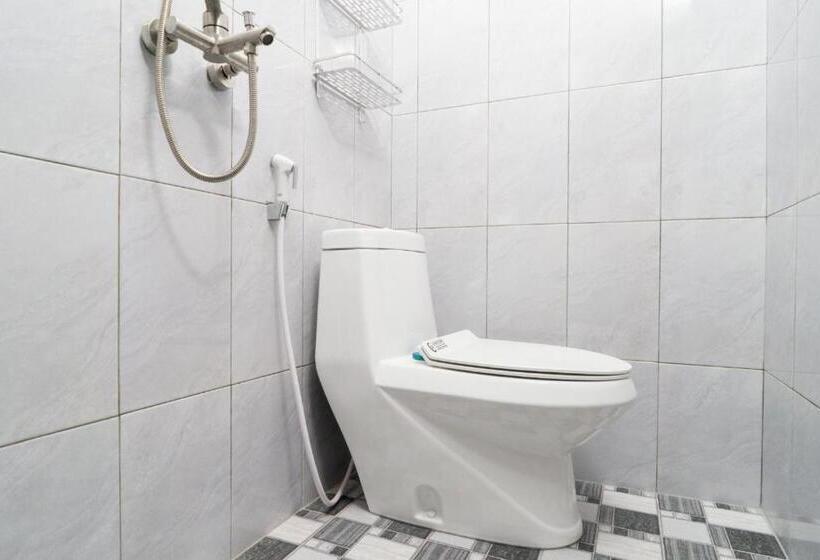 デラックスルーム, Brilliant Residence Gading Serpong Redpartner