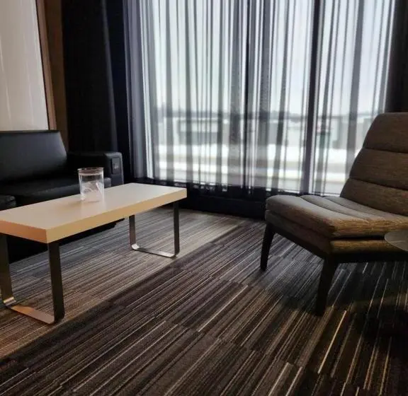 キングサイズベッドのスーペリアルーム, Grand Hotel Times Blainville Mirabel