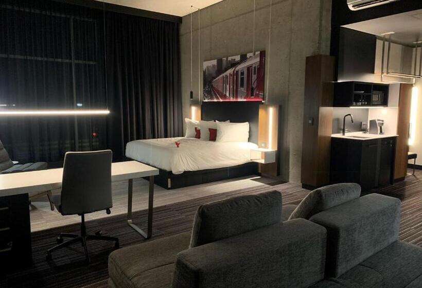 高级套房, Grand Hotel Times Blainville Mirabel