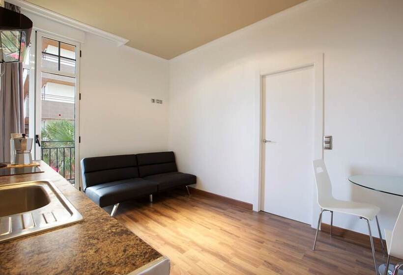 Апартаменты 1 Спальня Боковой Вид на Море, Apartamentos Senabre Palais