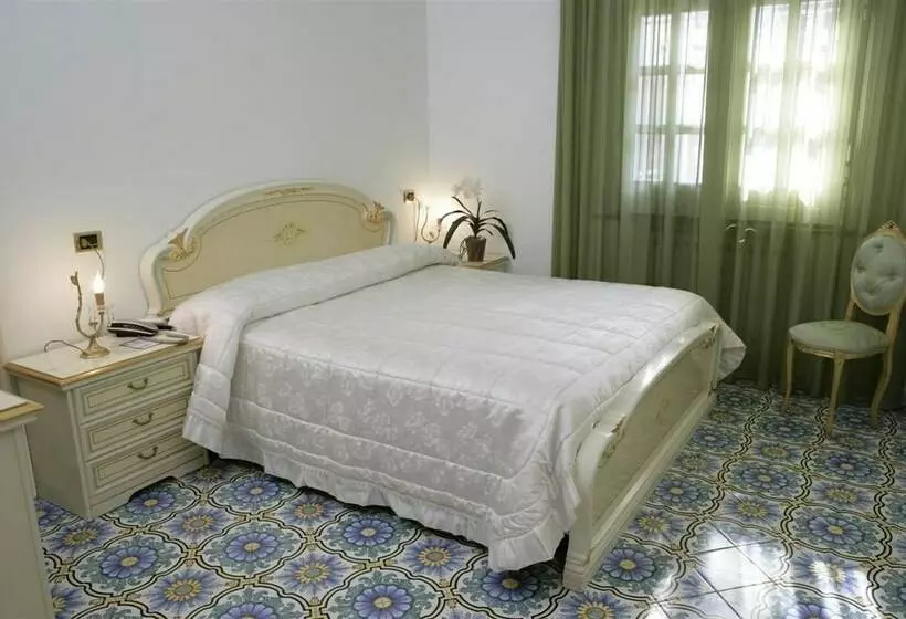 اتاق استاندارد, Grand Hotel Le Galassie