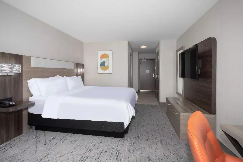 キングサイズベッドのスタンダードルーム, Holiday Inn Express Hotel & Suites Grand Junction, An Ihg