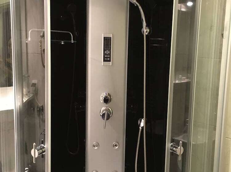 اتاق استاندارد, Balkan Hotel Garni