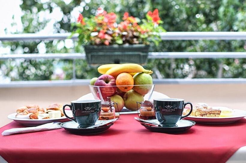 اتاق استاندارد با تراس, Balkan Hotel Garni