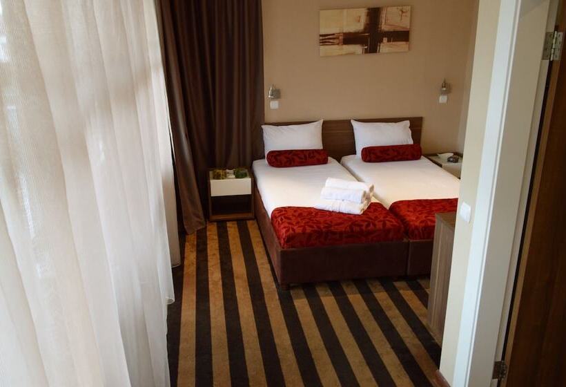 اتاق استاندارد, Balkan Hotel Garni