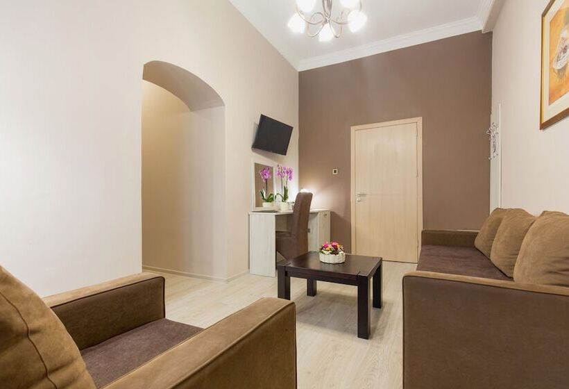 سوییت, Belgrade City